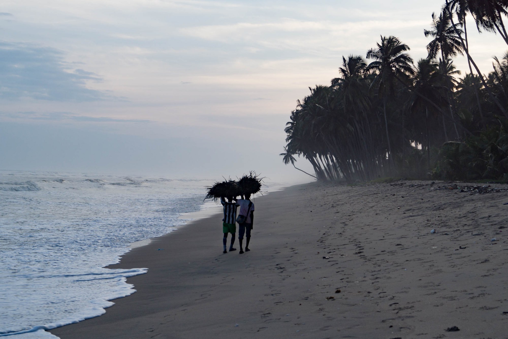 Am Strand im Westen Ghanas