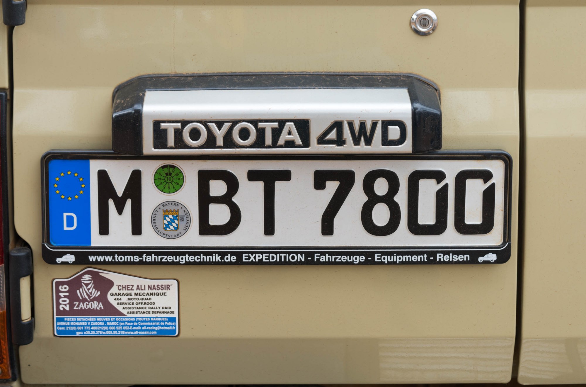Das verbliebene deutsche Nummernschild