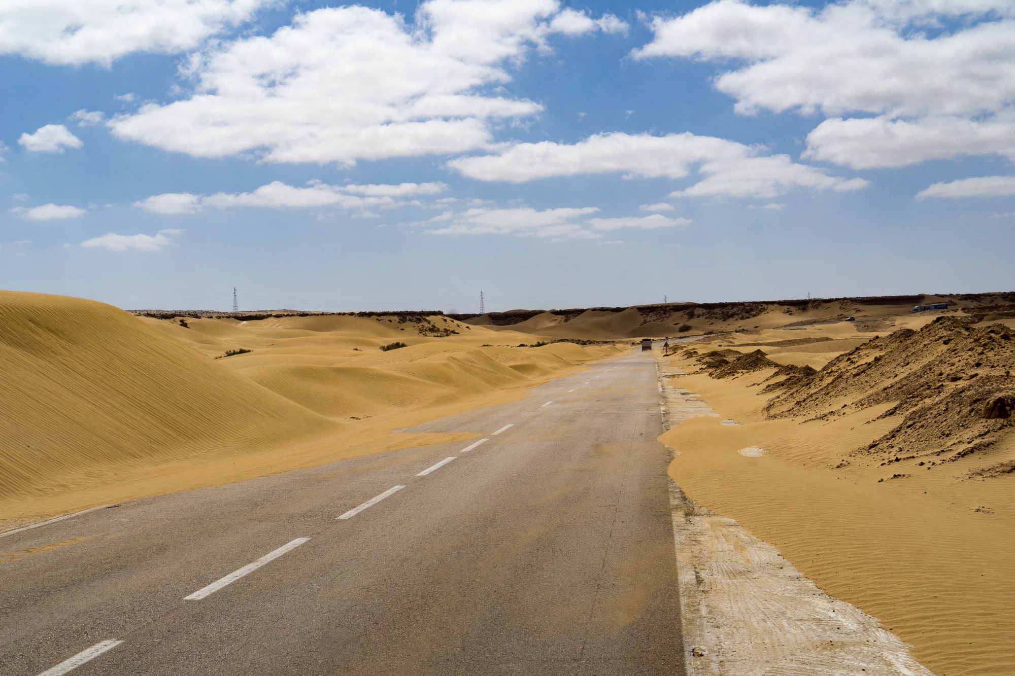 Zwischen Asphalt und Sand